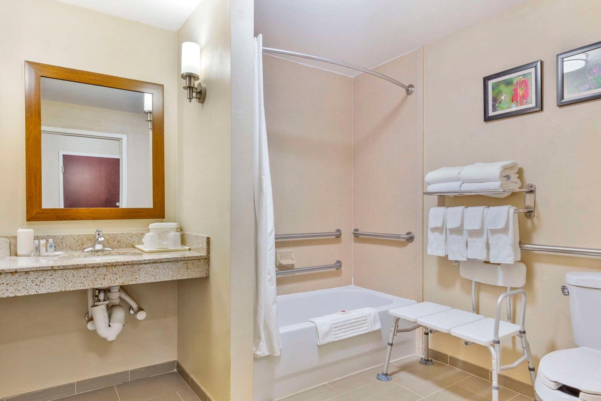Comfort Suites Wilson - I - 95 Ngoại thất bức ảnh